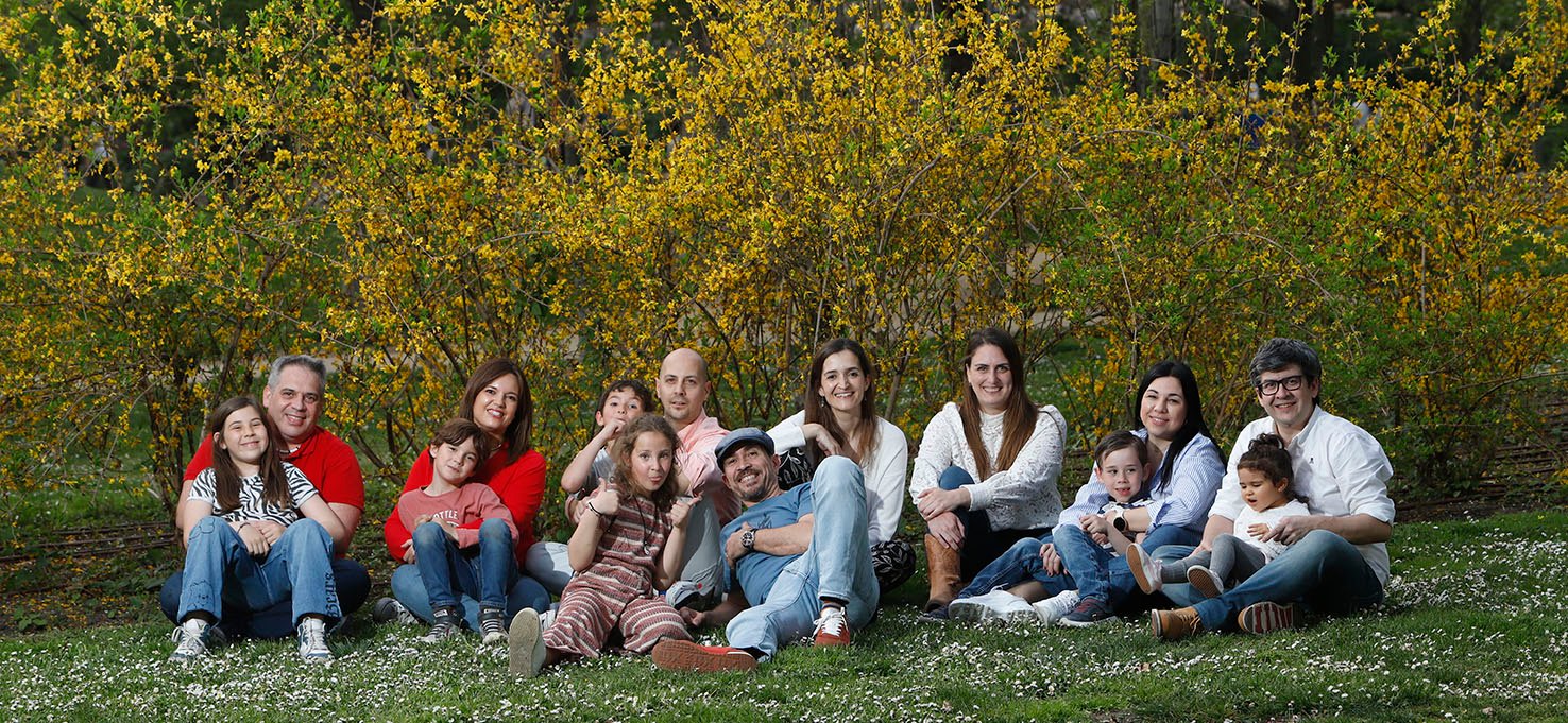 mini sesion familiar en el parque de retiro madrid por bodaslove.com lorena riga monfort