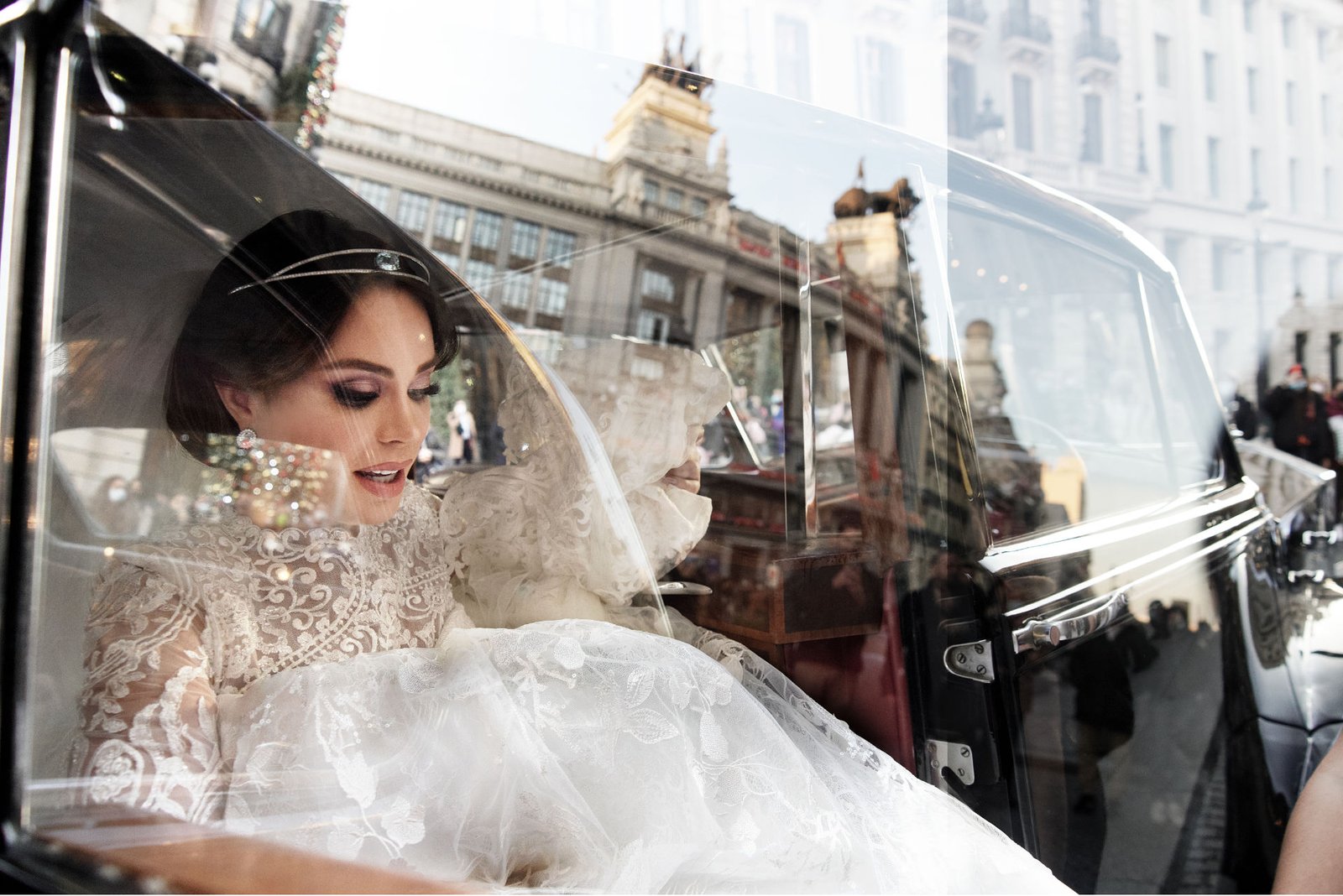 venezolanos en madrid Lorena Riga Monfort y William Dondyk, de Dondyk+Riga estudio creativo. en esta foto: boda venezolana en el real casino de madrid