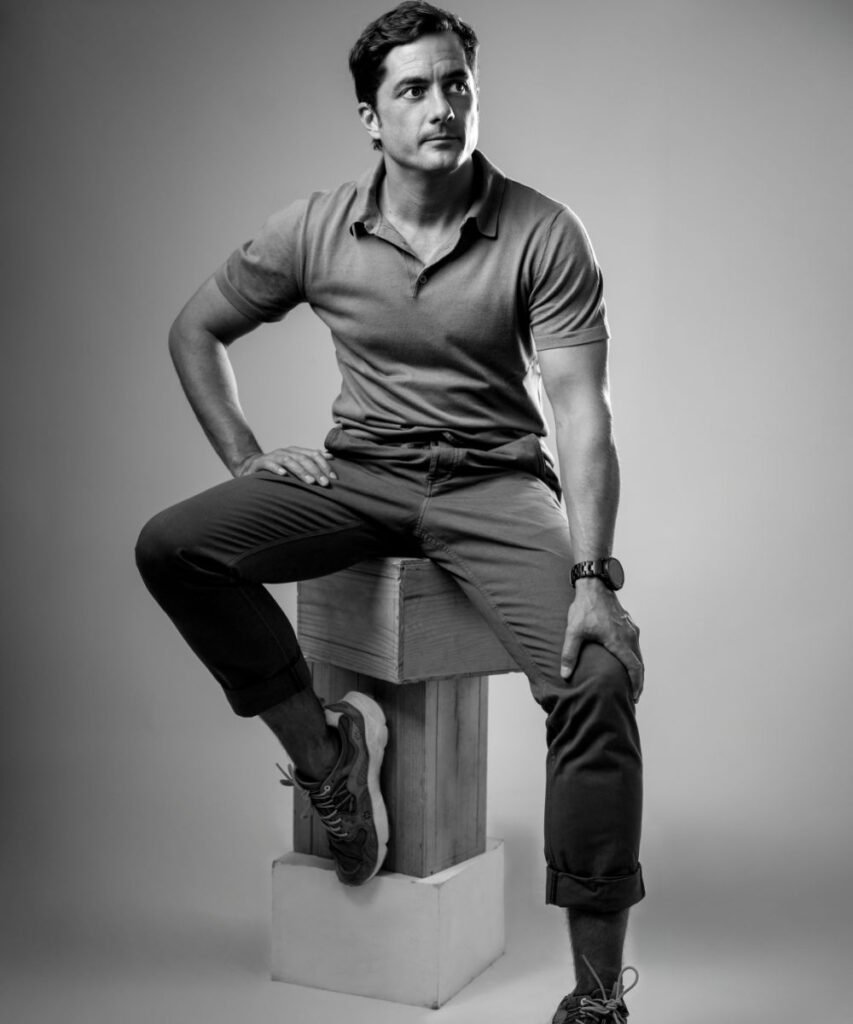 Marca personal en Madrid.Lorena Riga es fotógrafo profesional especializada en retratos. En esta foto: Borja Lopez-Niclos en una sesión de marca personal para su cuenta profesional de LinkedIn