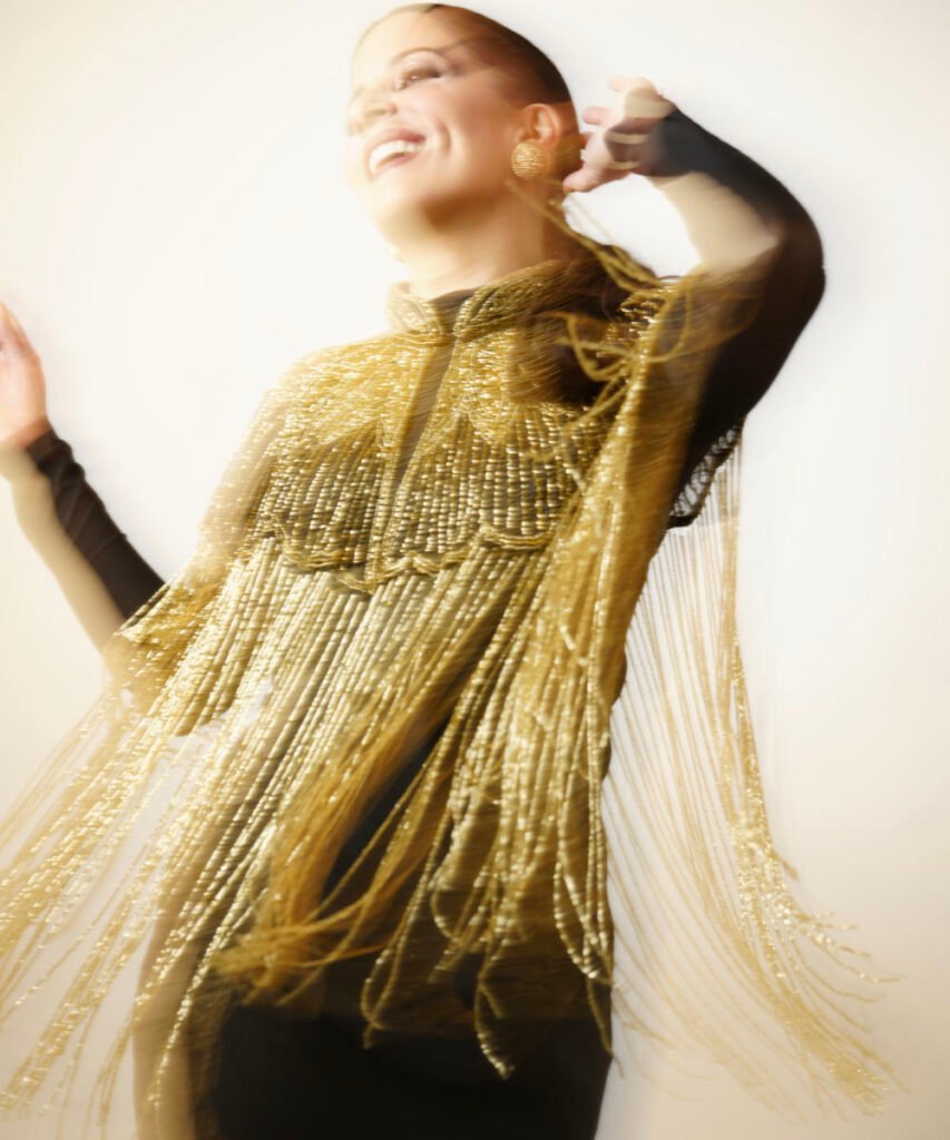 fotografia de Marca personal en Madrid por Lorena Riga. En esta foto: La cantante Mariaca en una sesión de marca personal por Lorena Riga