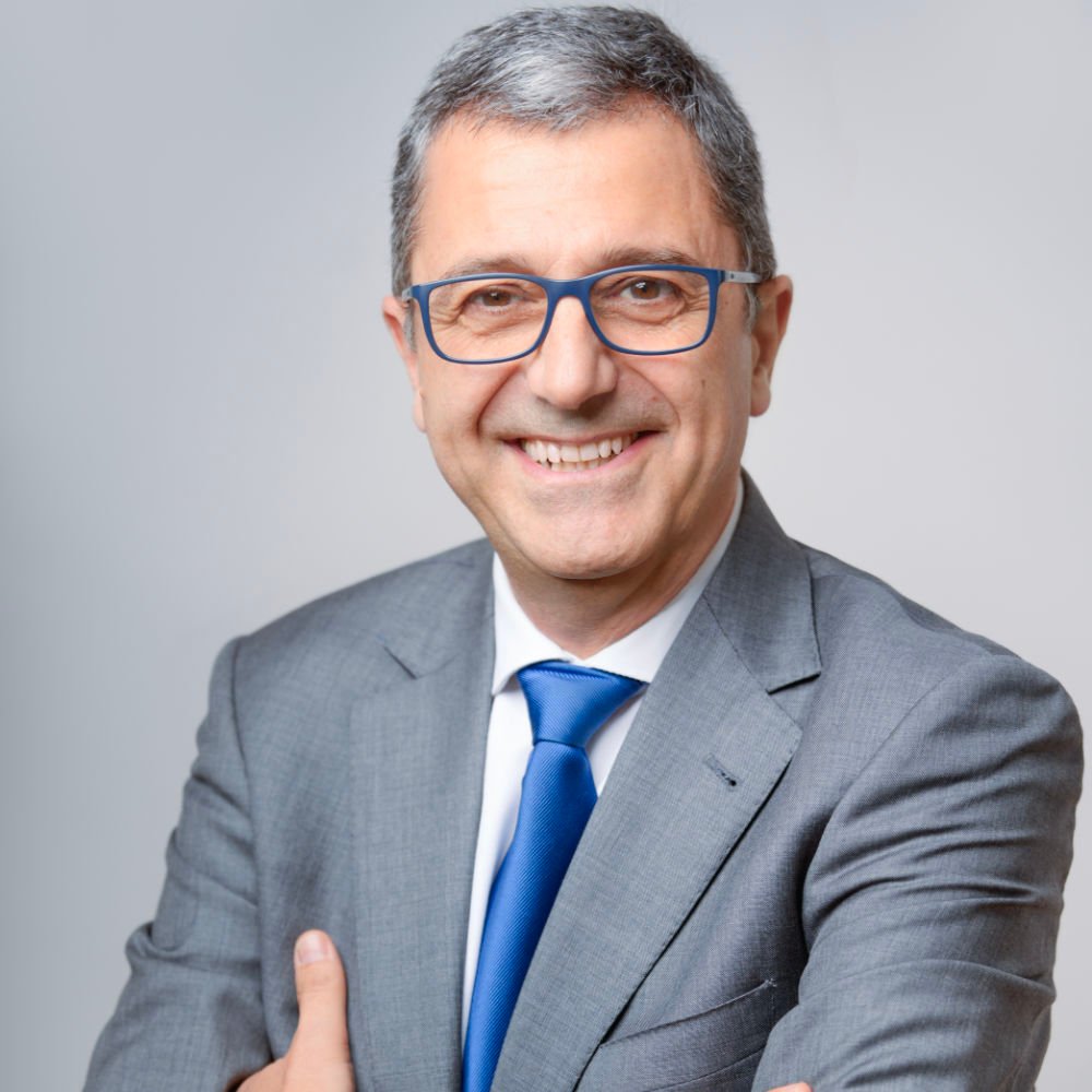 fotografía de retratos corporativos en Madrid por Lorena Riga de Dondyk+Riga. en esta foto: Gorka de las Fuentes de Air Liquide por Lorena Riga